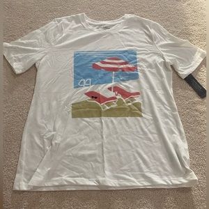 Banana Republic women’s graphic shirt, size M, NWT